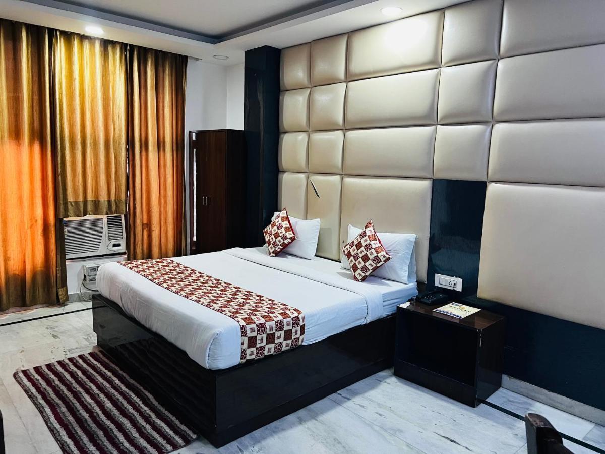 Hotel Krone A Family Hotel Near Igi Airport Delhi Neu-Delhi Exterior foto
